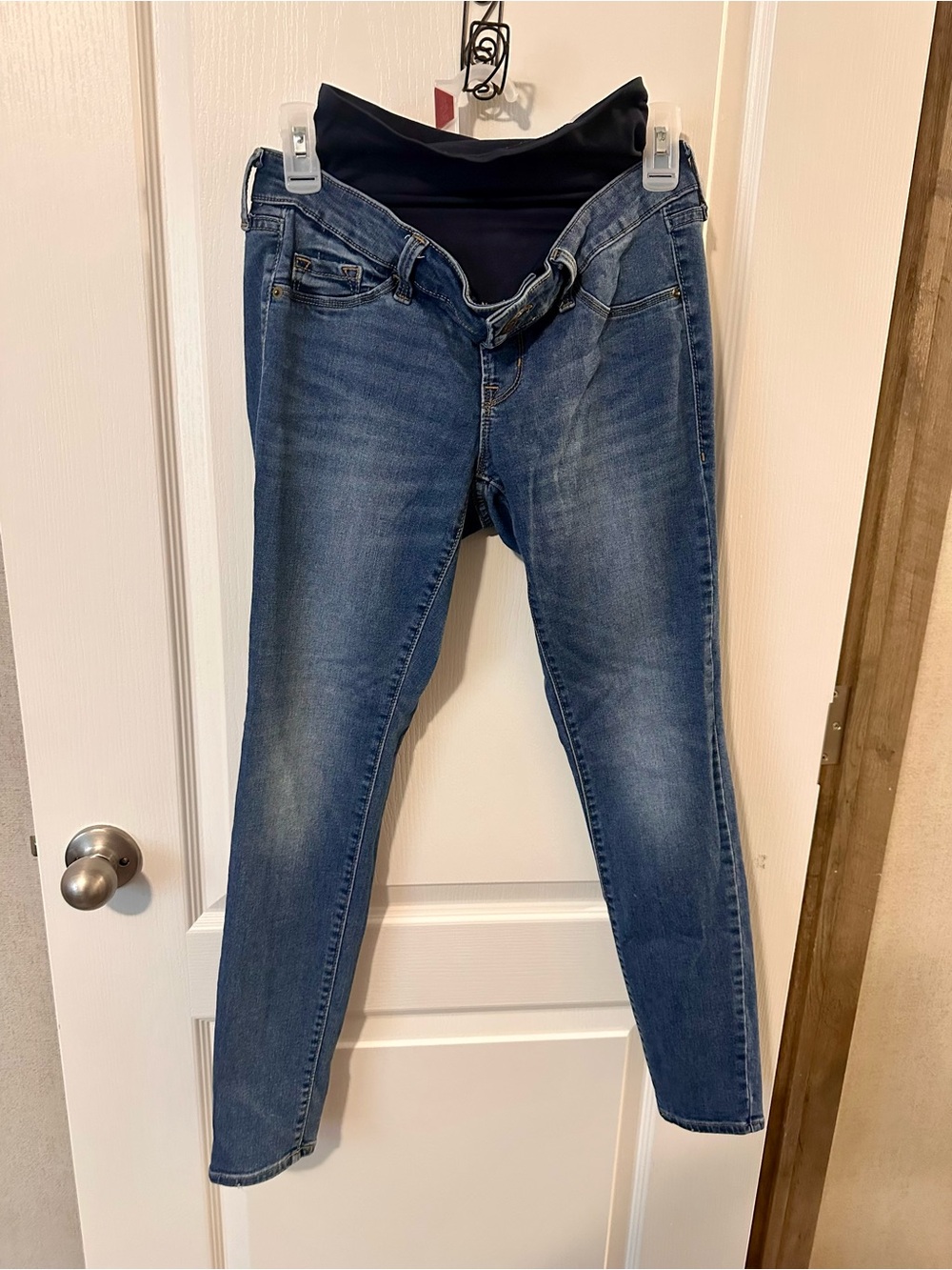 Old Navy - Maternity Rockstar Super Skinny Jeans - NWOT!